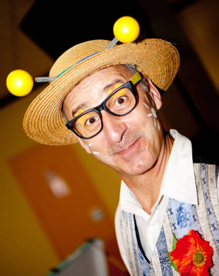 Nous avons les moyens de vous faire parler, Monsieur le Mime !