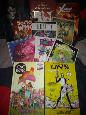 De haut gauche a bas droit : Batman White Knight, Le prince et la couturière, X-men, Doctor who, The Beauty, Lady Mechanika, The wicked + the divine, I hate fairyland, snotgirl, love is love, Renato Jones les un%