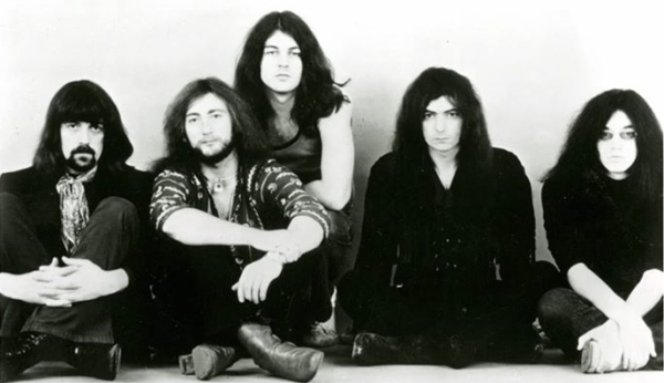Deep Purple (Mark II) en 1970. De G à D : Jon Lord, Roger Glover, Ian Gillian, Ritchie Blackmore, Ian Paice