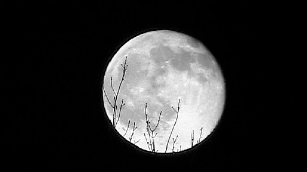Décollage immédiat : Lune Calling #18 !